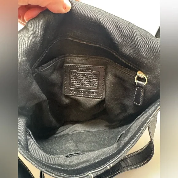 Coach Signature Shoulder Bag Crossbody Black Monogram Canvas & Leather #10082 - Picture 4 of 11